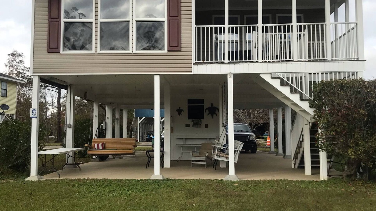 Gulfport House | Riverfront Hideaway