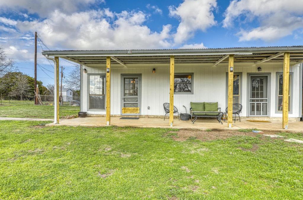Liberty Hill House | Riverfront Oasis 2