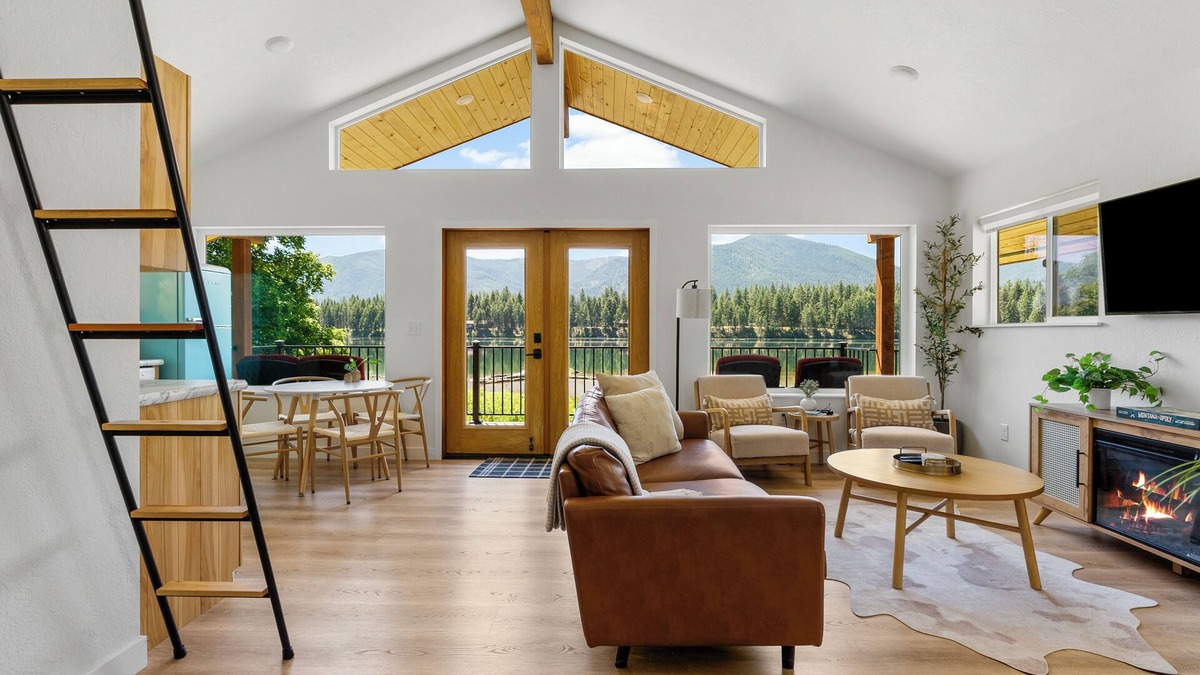 Thompson Falls House | Riverfront Retreat in Thompson Falls