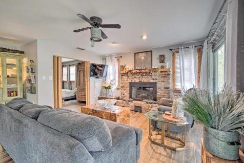Bushnell House | Riverfront Retreat with Patio in Withlacoochee