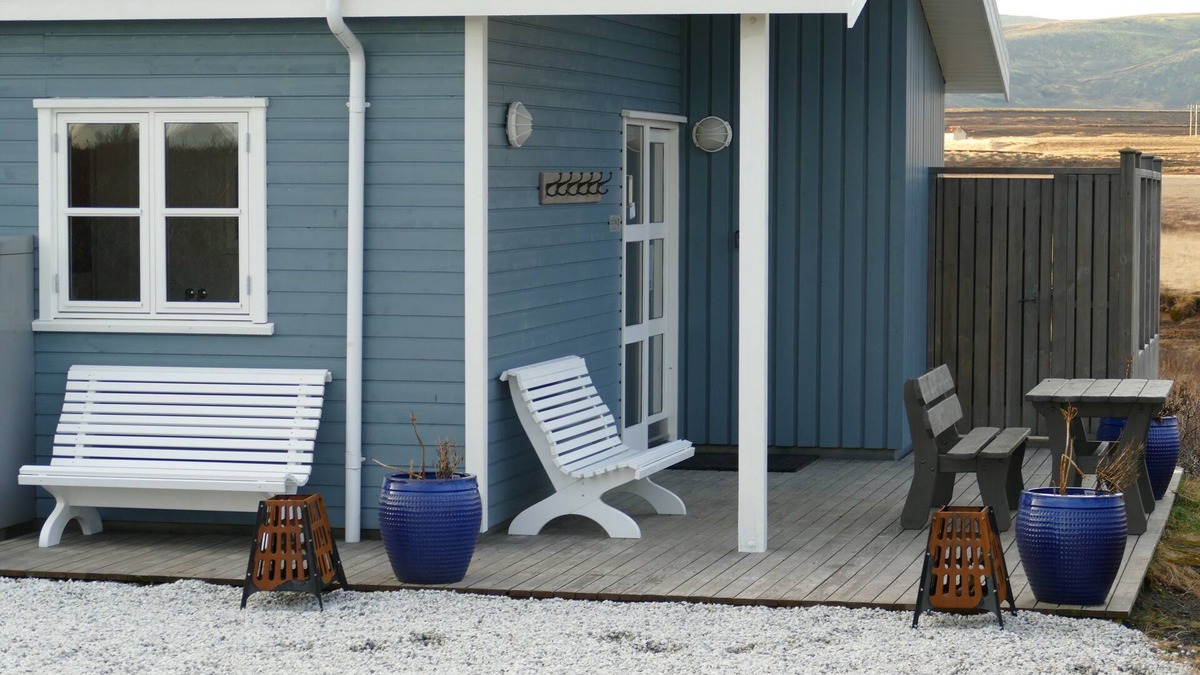 Selfoss House | Riverfront romantic Asgardur vacation home of comfort