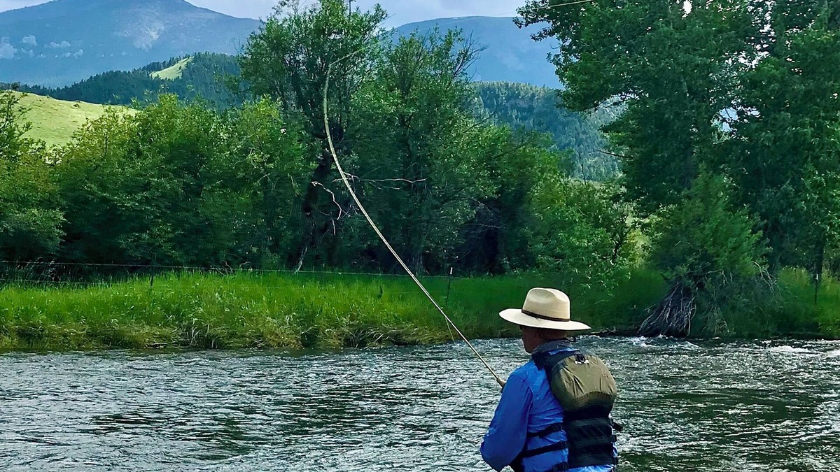 Fishtail Apartment | ‘RIVERFRONT’ -Sights & sounds of this Blue Ribbon Trout fishery are stunning!