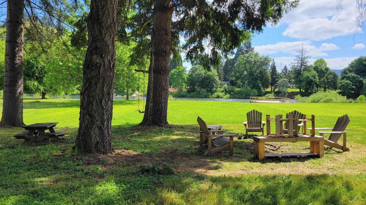 Roseburg House | Riverfront