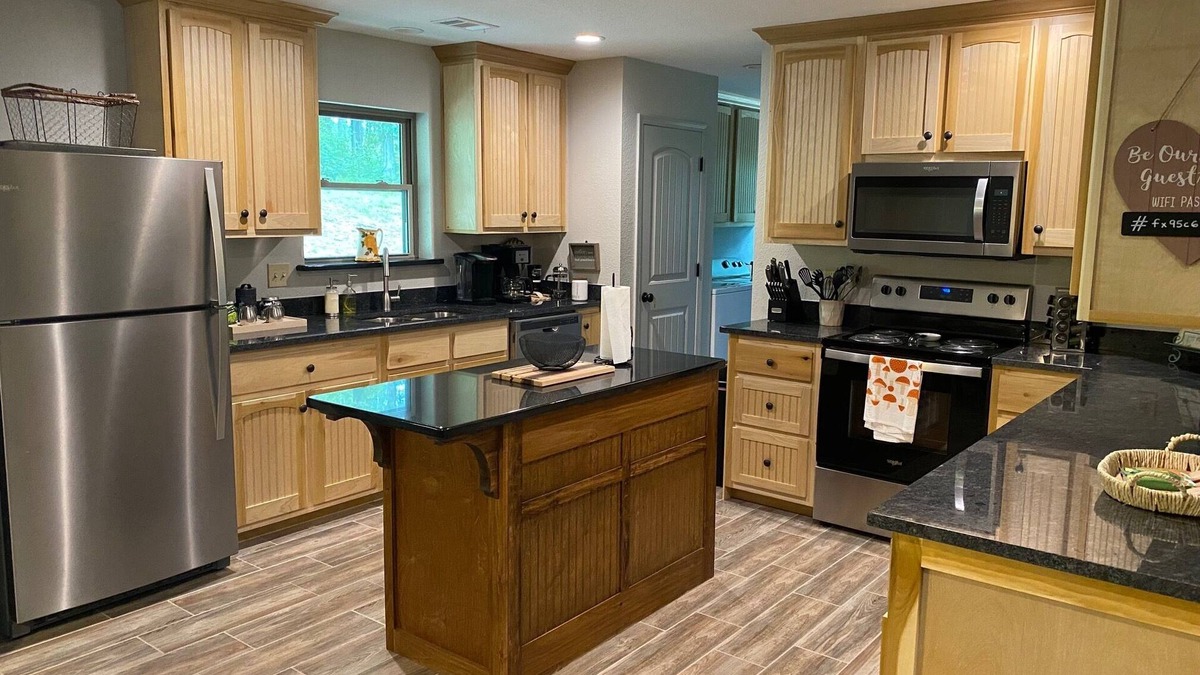 Mount Ida House | Riverglen Estate ~ Private Family-Owned 45a w/Cabin, River, Bluffs, Walk Trails