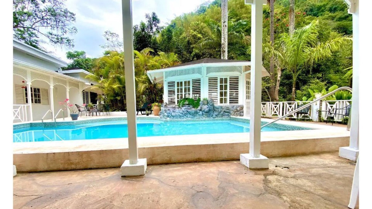 Kingston Villa | Riverhouse Villa 5Bed 4Bath/Pool