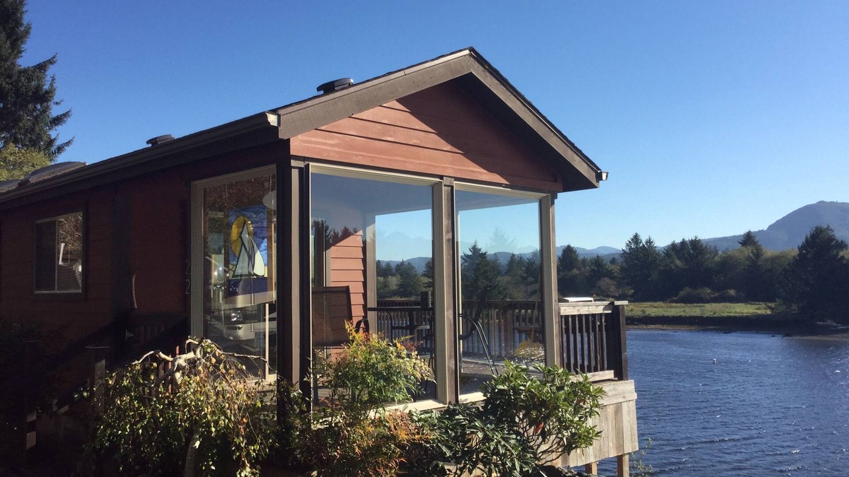 Nehalem Cottage | Rivers Edge Cottage on the Oregon Coast