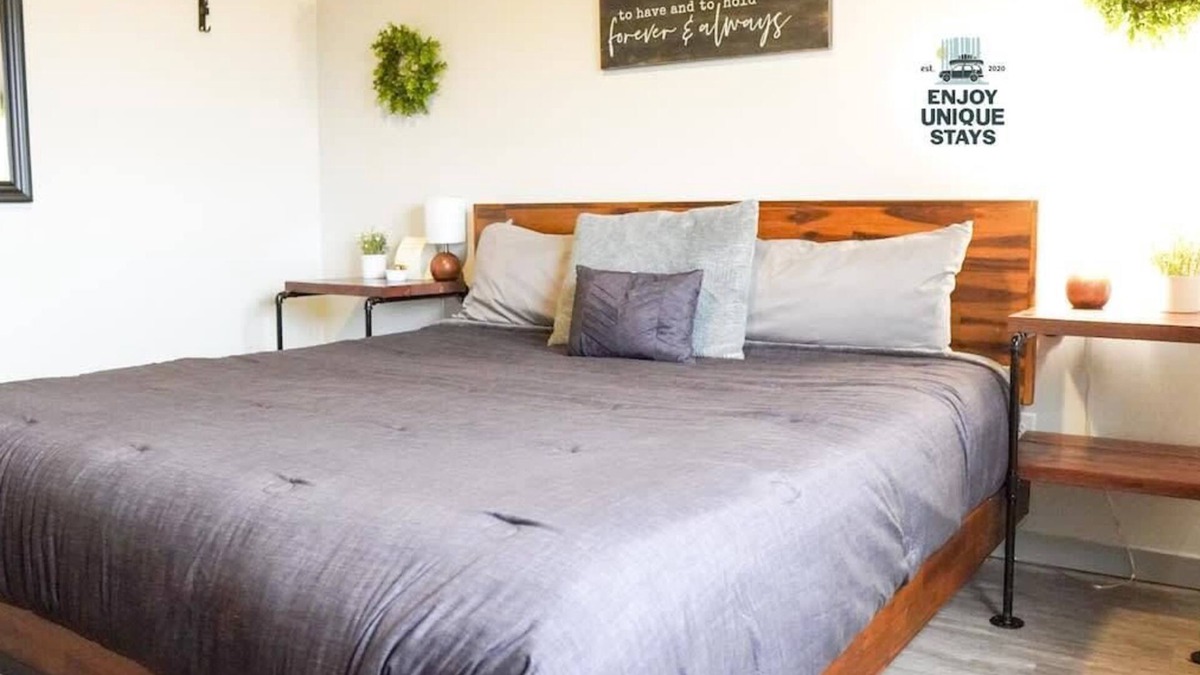 Niles Apartment | Rivers Edge Lofts - Unit 7
