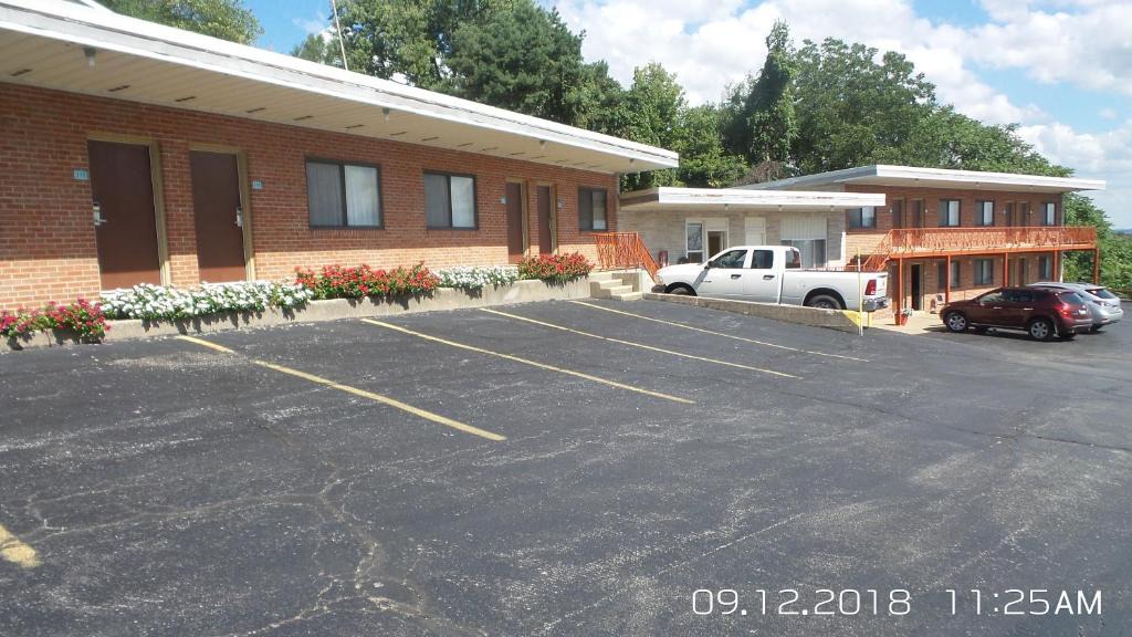 Louisiana Hotel | Rivers EDGE MOTEL