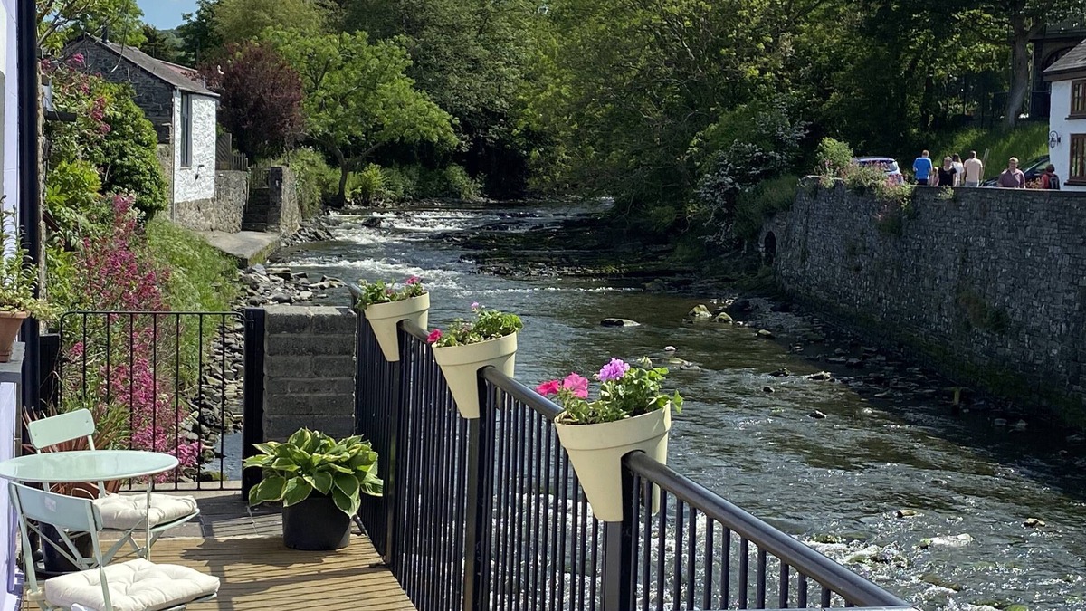 Aberaeron Apartment | Riverside Apartment in the heart of the Georgian Town of Aberaeron