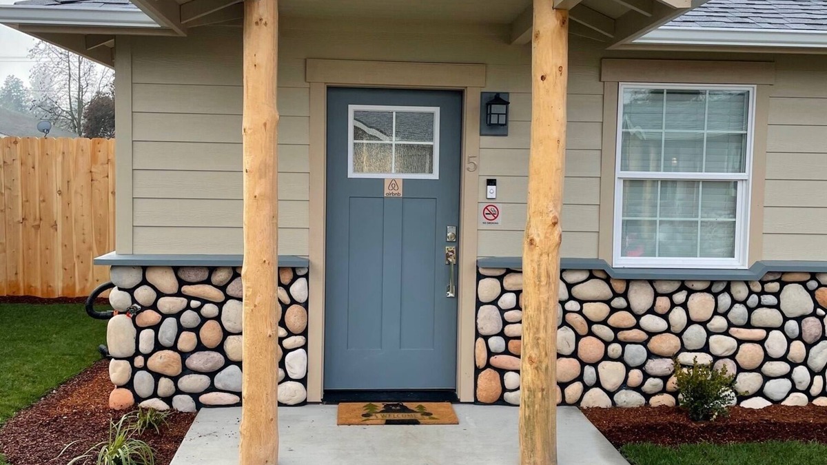 Grants Pass House | Riverside Cabin 5 - (Brand New Construction)