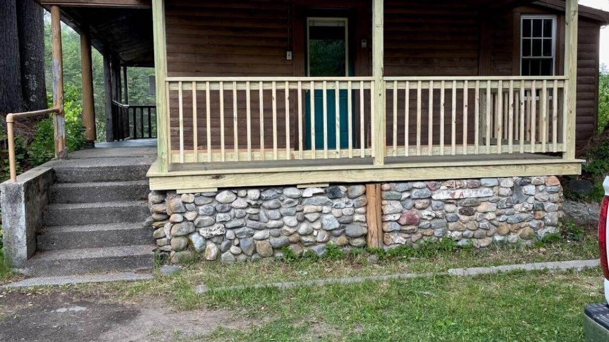 The Forks Cabin | Riverside Cabin in The Forks