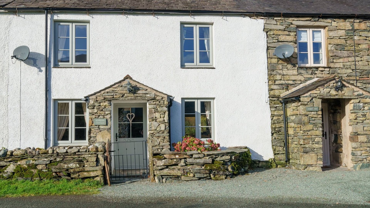 Broughton in Furness Cottage | Riverside Cottage - Duddon Valley (Dog-friendly)