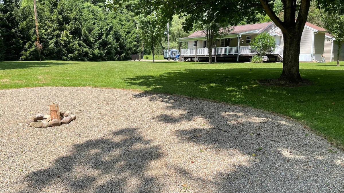 Loudonville House | Riverside Escape - Riverfront Home on 1 acre