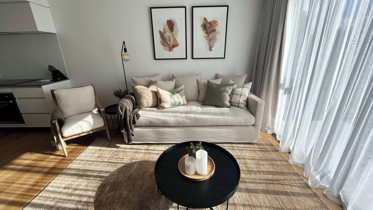 Albert Town Apartment | Riverside Escape Summ