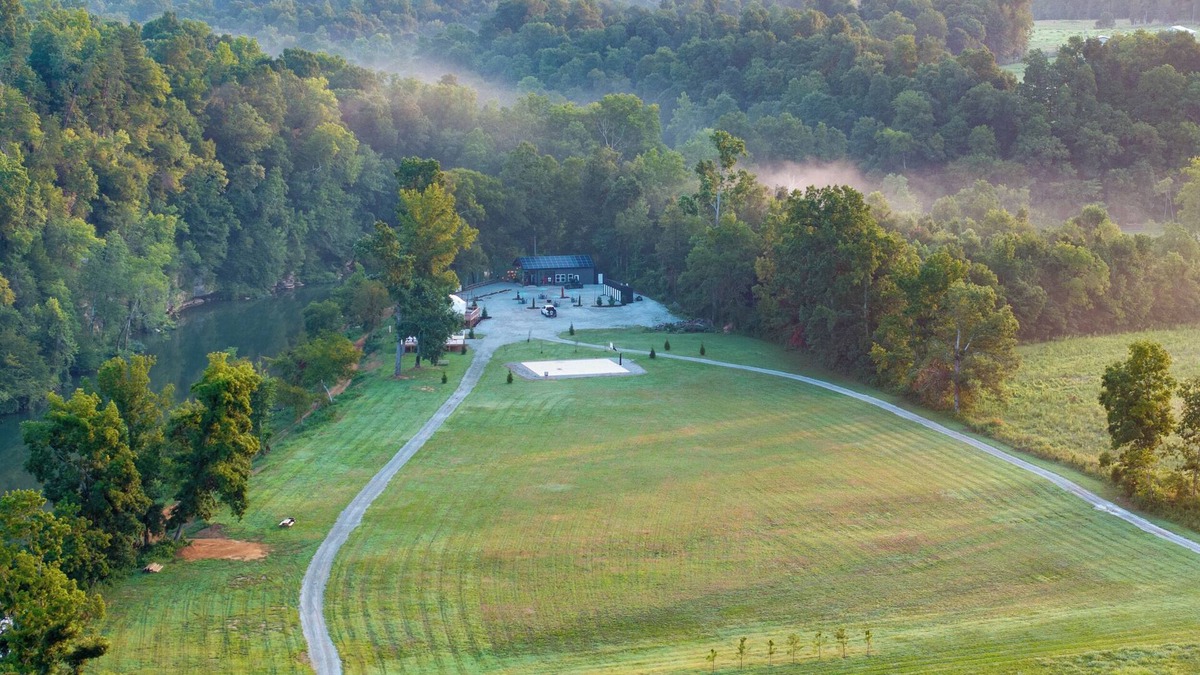 Waynesboro Resort | Riverside Glamping Geodome on Buffalo River - Romantic Getaway