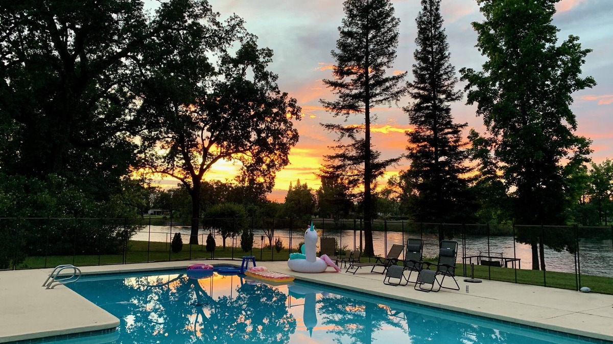 Cascade House | Riverside Home + Cottage - Exclusive Private Pool & Hot Tub - Sleeps 12