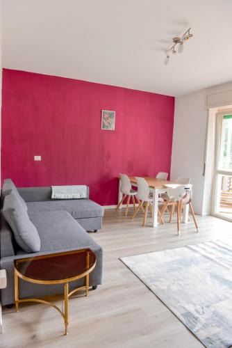 Brolo Apartment | Riverside Home