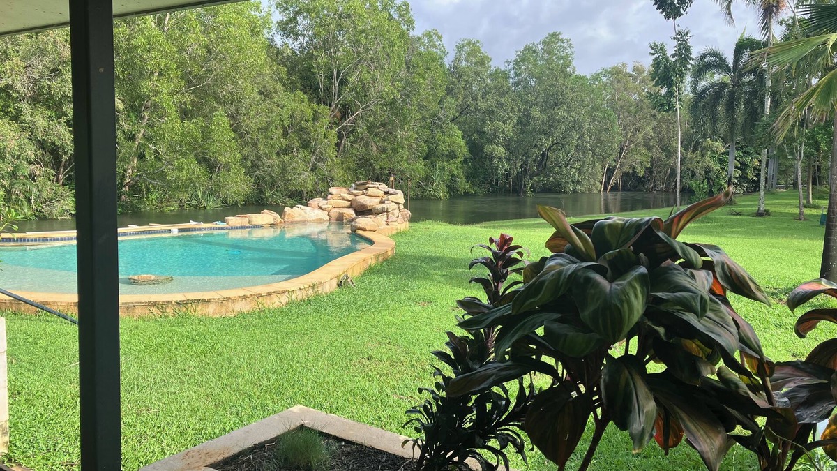 Darwin River House | Riverside Homestead