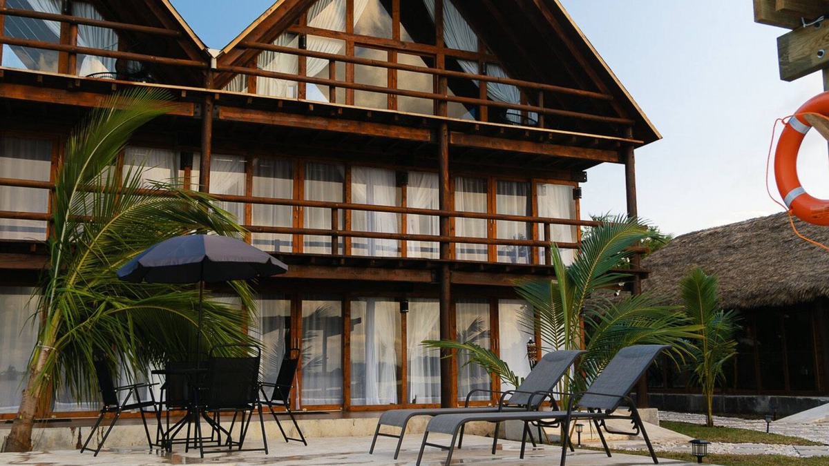 Ursulo Galvan Hotel | Riverside Hotel Chachalacas