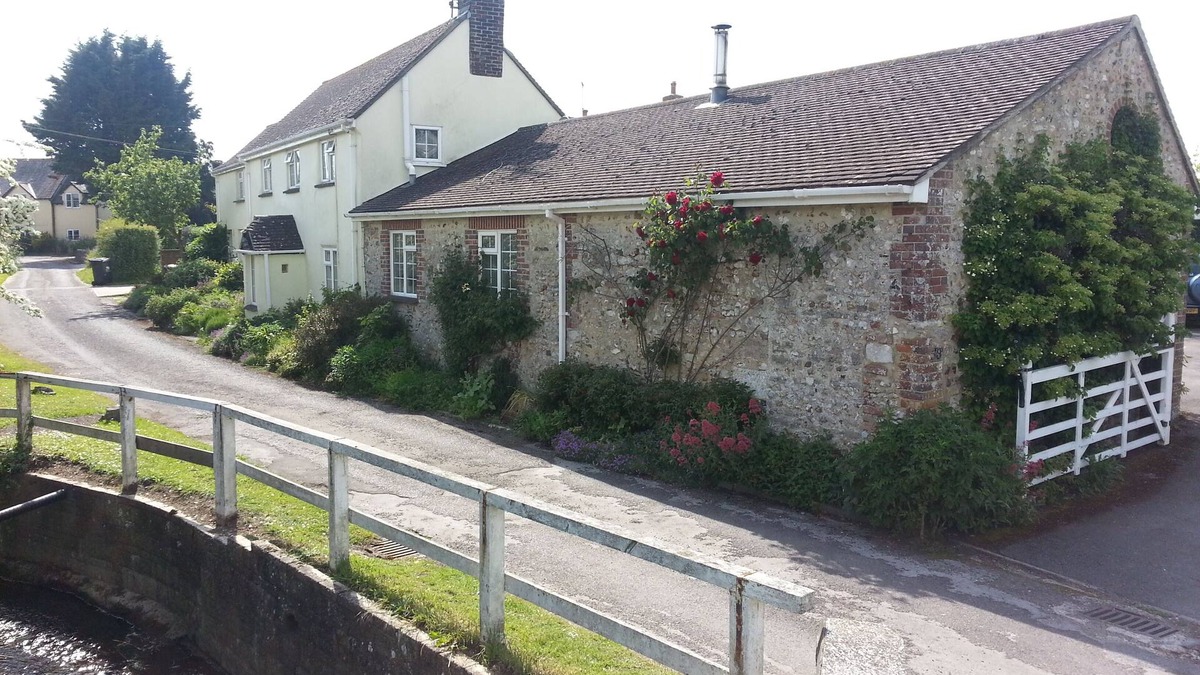 Winfrith Newburgh Cottage | Riverside House Holiday Cottages