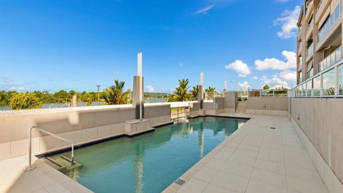 Innisfail Apartment | Riverside Luxe Penthouse Escape