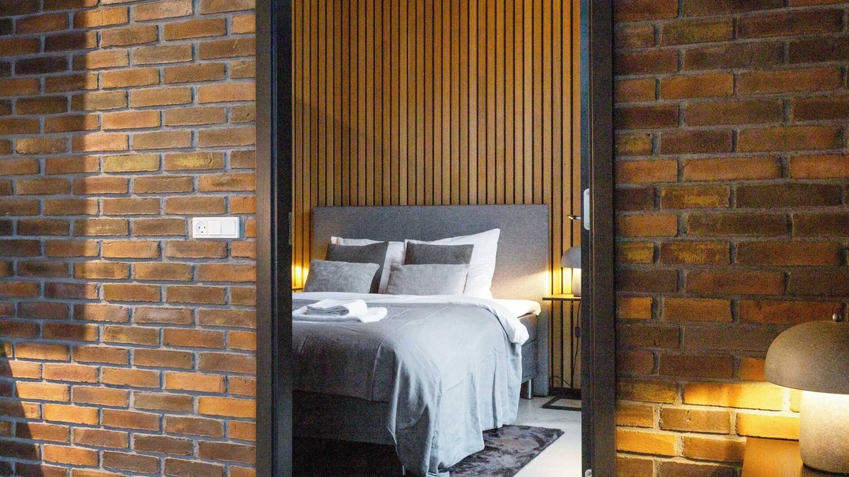 Aarhus C Apartment | Riverside New-Yorker Residence