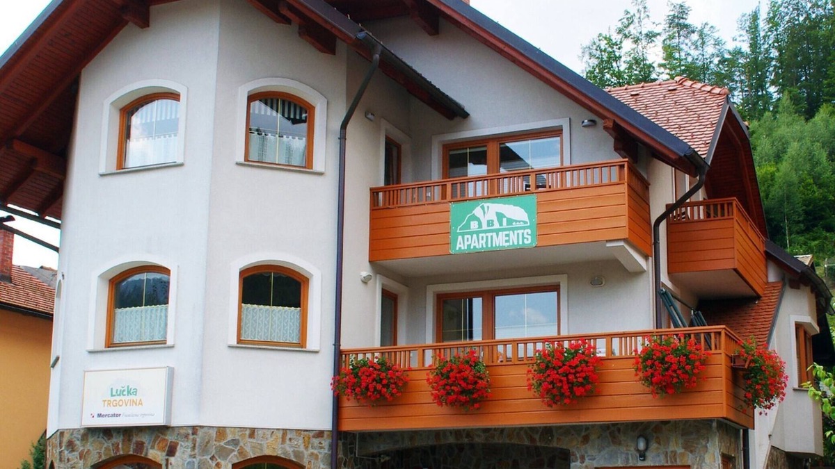 Luce Apartment | Riverside Pines Luce Apartments with Balcony - One Bedroom Apartment with Balcony