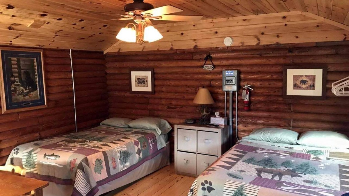 Long Lake Cabin | Riverside Retreat - Cozy Cabin #1