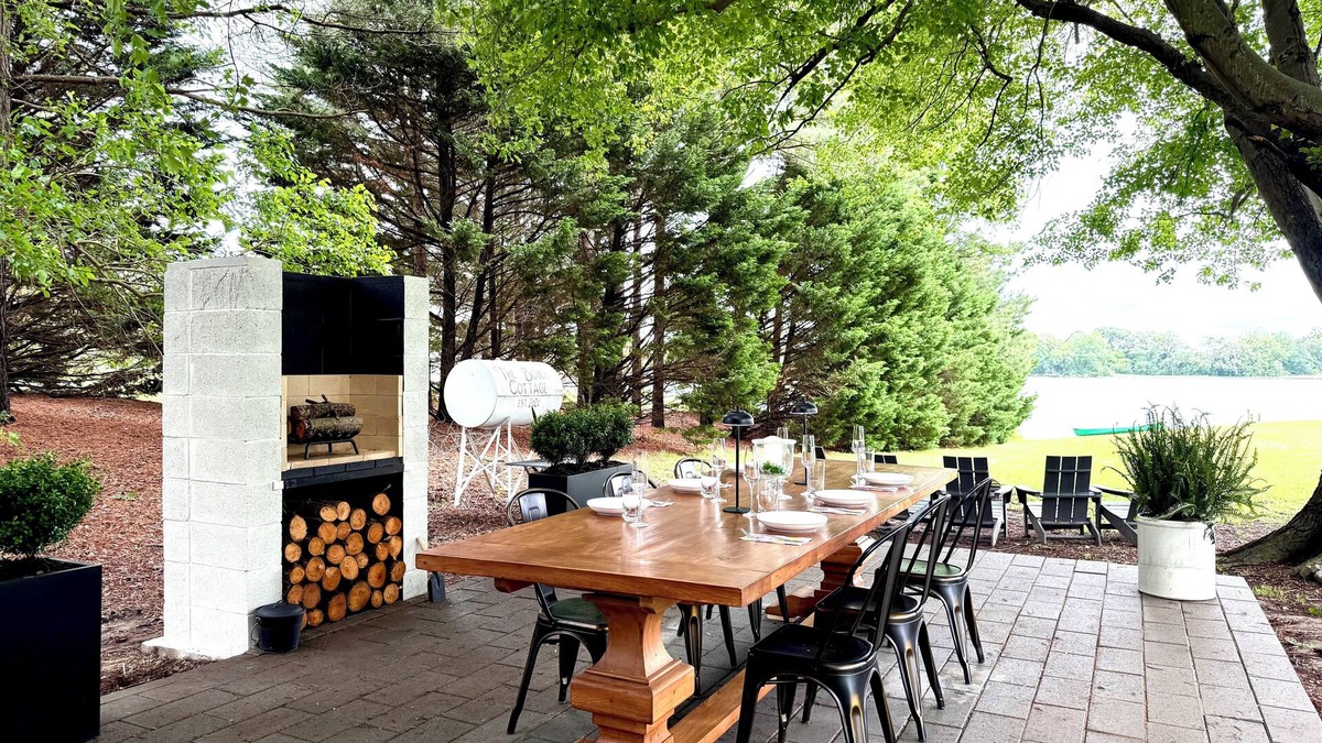 Hague House | Riverside Retreat/Fire-pit/Oak Tree Dining