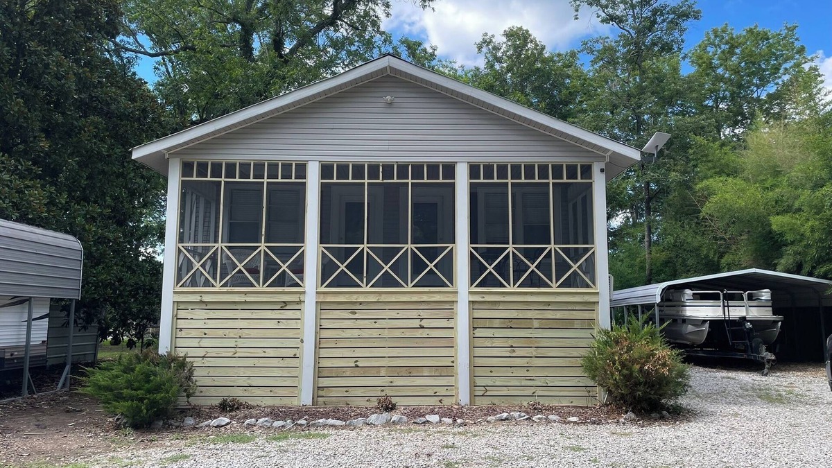 Mansura Cabin | Riverside Retreat on Old River Mansura
