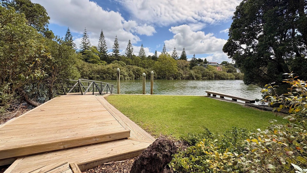 Whangarei House | Riverside Retreat – Spacious 4 Bedroom Home Just Minutes from the City Centre