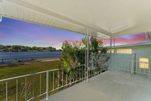 Jacksonville House | Riverside Retreat Waterfront, Fishing, Parks Music