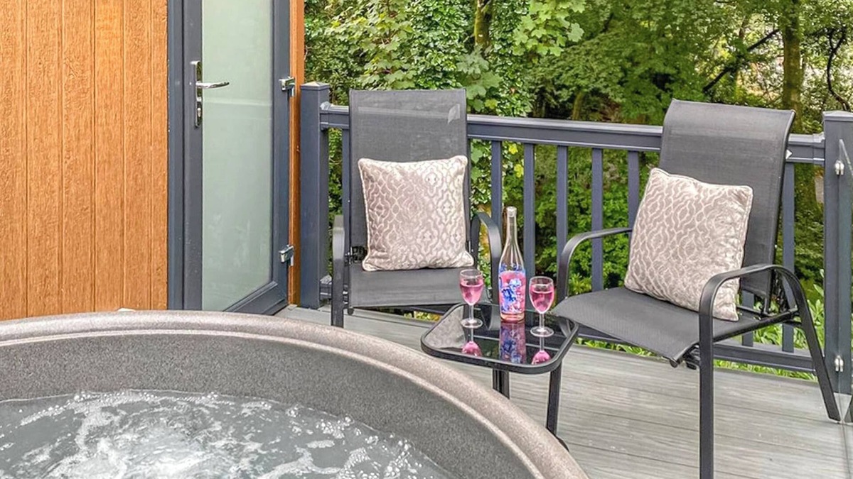 Bethesda Cottage | Riverside Studio Pod HT