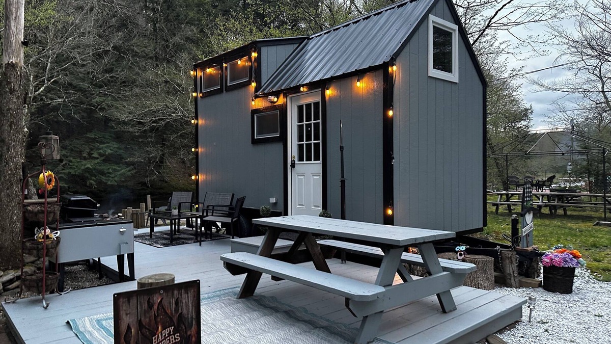 Parksville Cabin | Riverside Tiny Home!