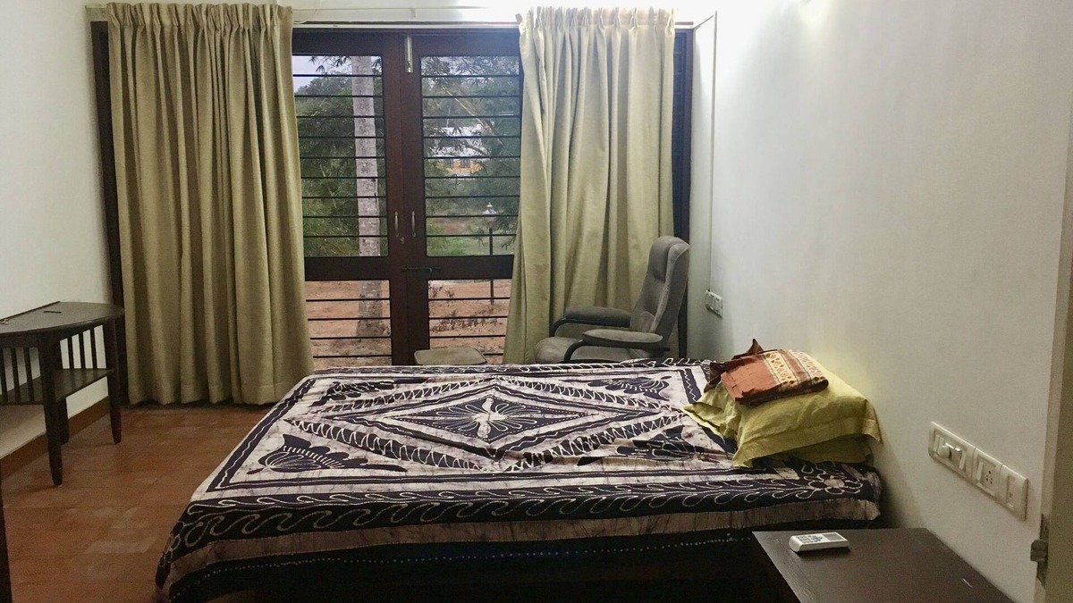 Neyyattinkara Villa | Riverside Vacation Villa