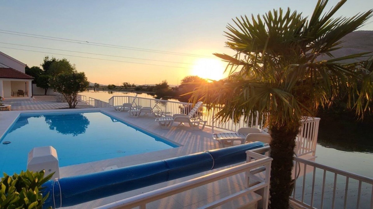 Trebinje Villa | RIVERSIDE VILLA "SUNSET DREAM", WITH POOL