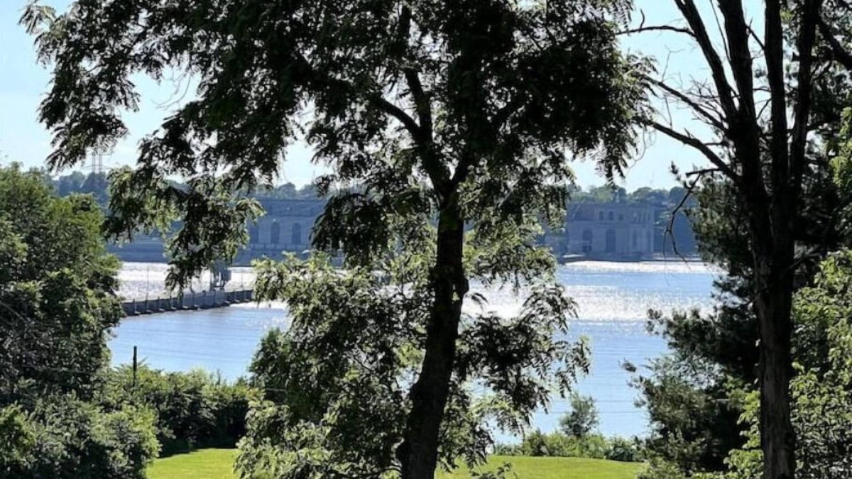 Hamilton House | Riverview Orchard 1: Mississippi River & Dam View