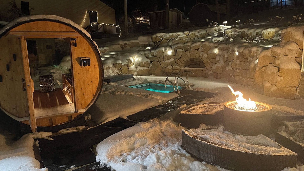 Pepin Apartment | Riverview Respite w/Sauna and Hot Tub