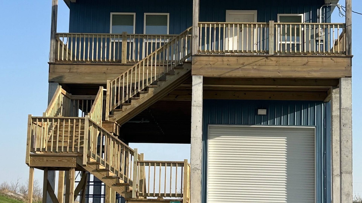 Pilottown House | Riverview Venice Camp