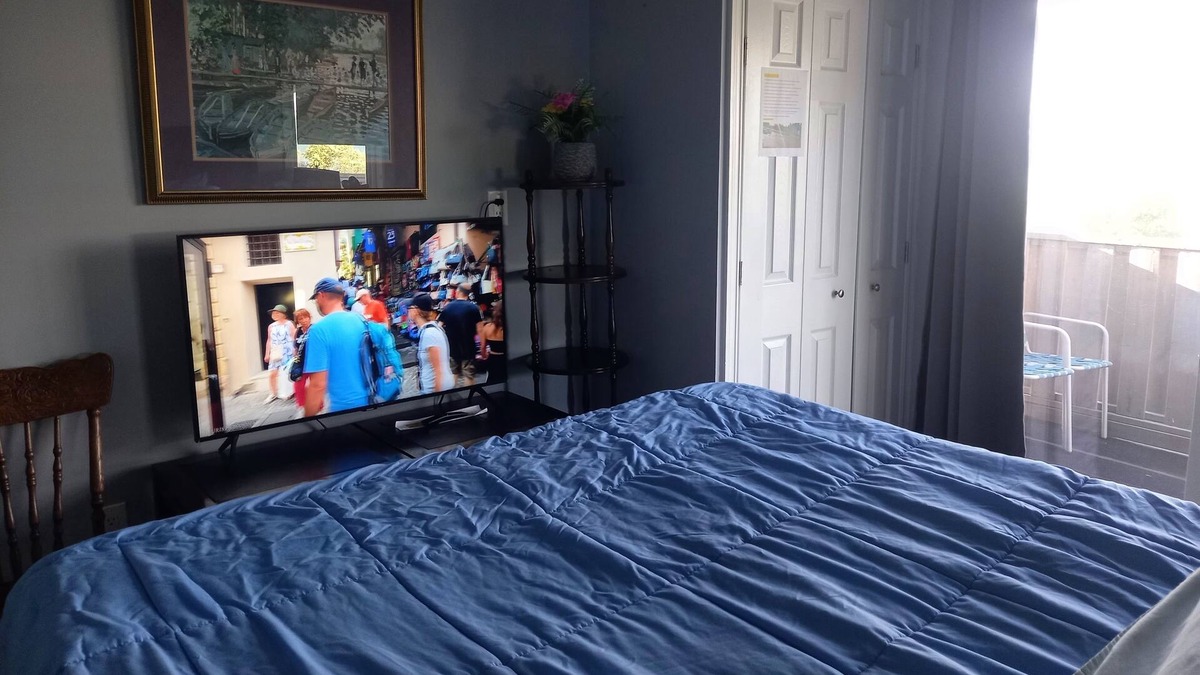Walkerville Bed & Breakfast | Riverview , waterfront, homestay, bnb