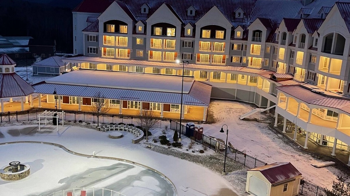Lincoln Apartment | Riverwalk Resort at Loon Mountain - Deluxe Studio Condo