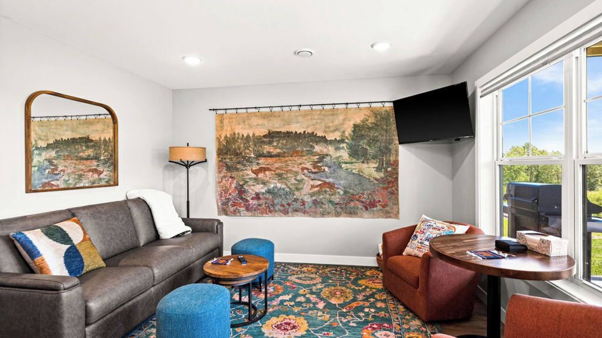 Duluth Apartment | RiverWest Hunters Landing-Riverfront-Base Spirit Mtn.-Dog Friendly-20% off Bike Rentals