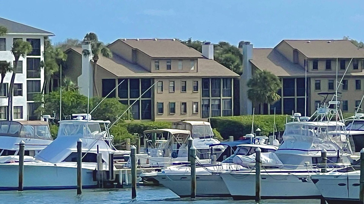 Stuart Condo | Riverwood Hutchinson Island