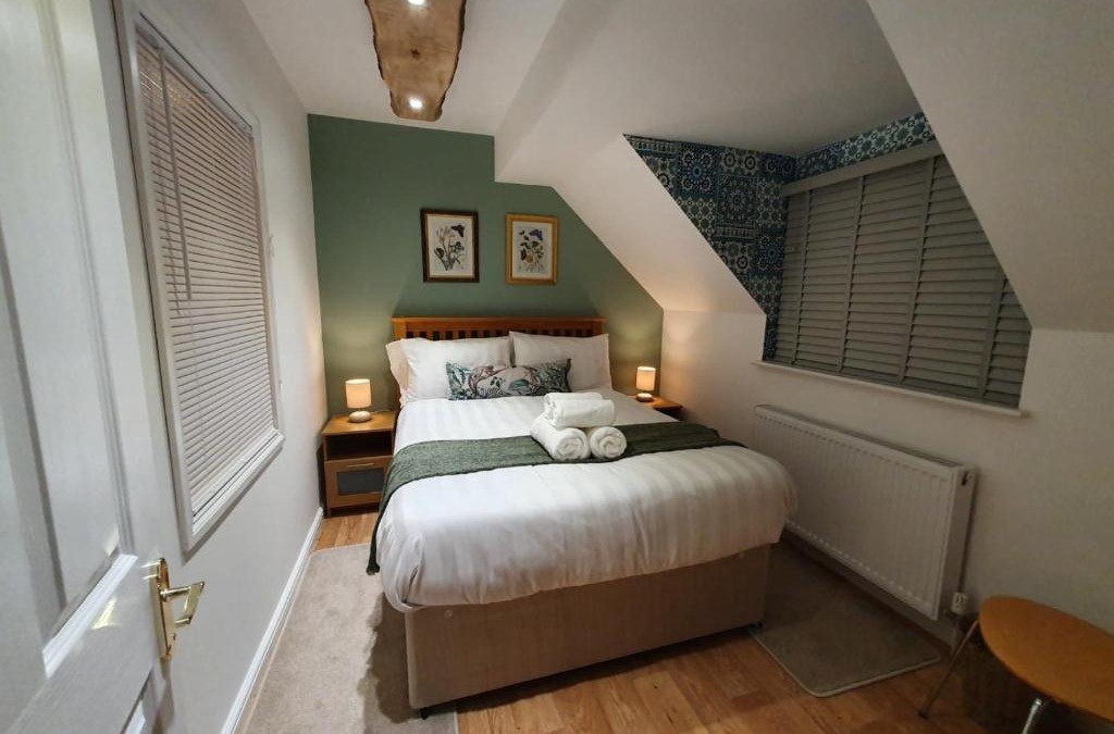 Langstone Apartment | Riverwood Retreat - Self Contained Lux Apartment, Close to the Celtic Resort