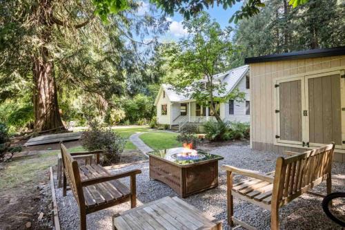 Stafford - Tualatin Valley House | Riverwood Retreat