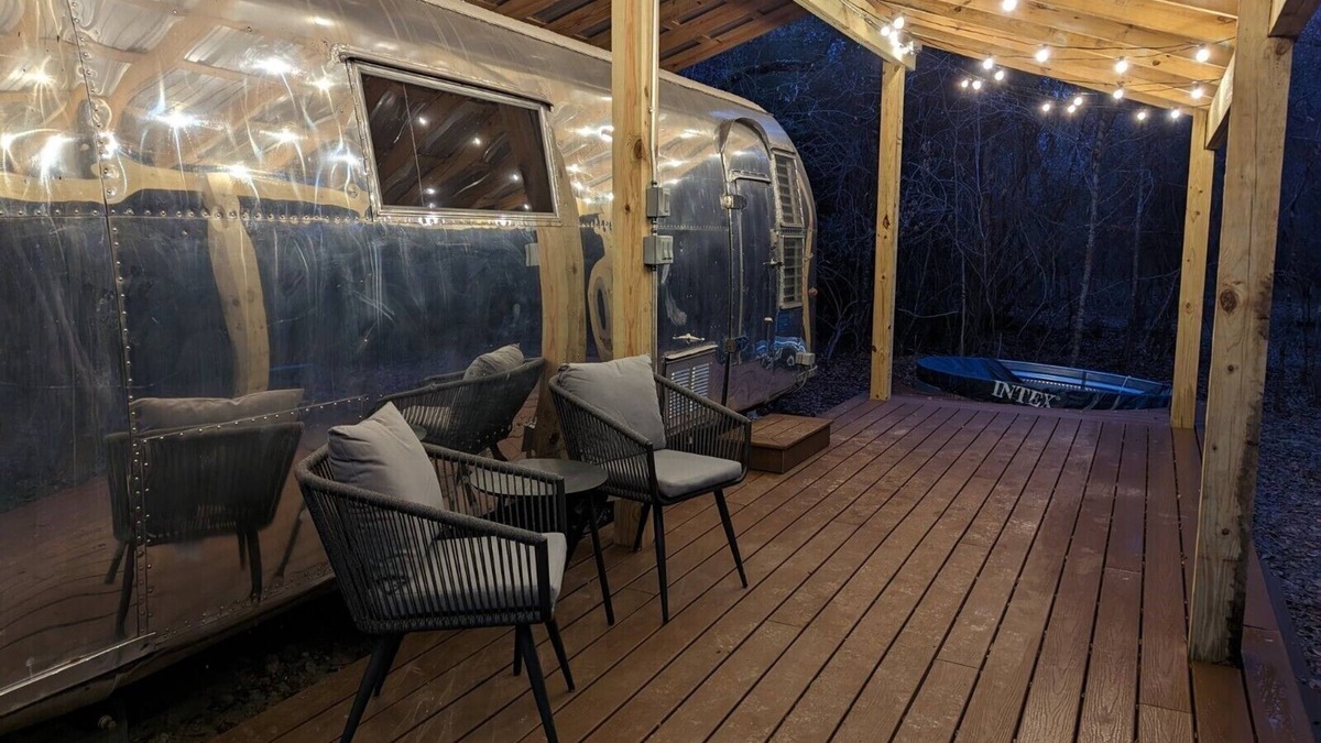 Madison County House | Riveted Retreat '62Airstream - 2hr Houston Dallas