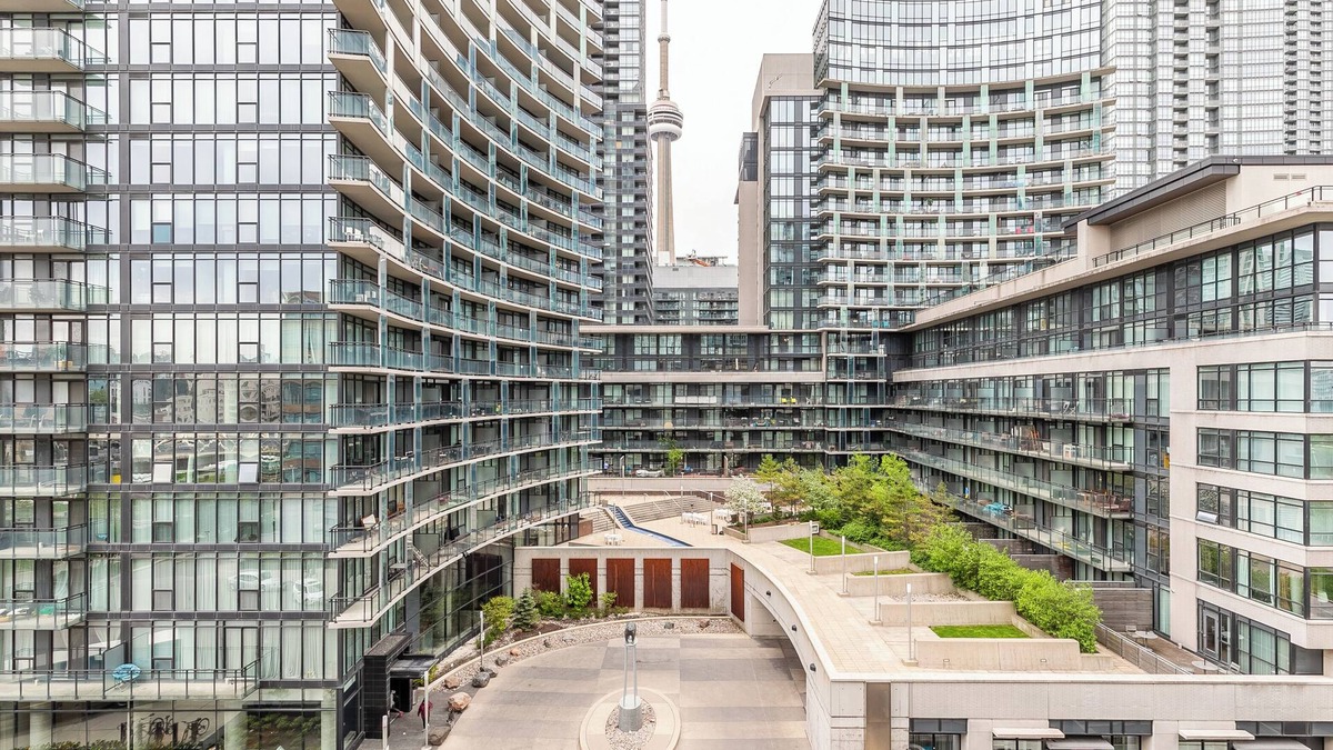 CityPlace Apartment | Rivetstays - The Parade