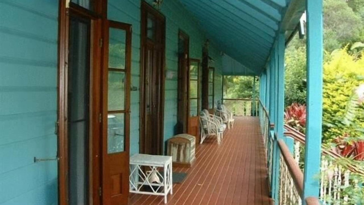 Gilston Bed & Breakfast | Riviera Bed and Breakfast