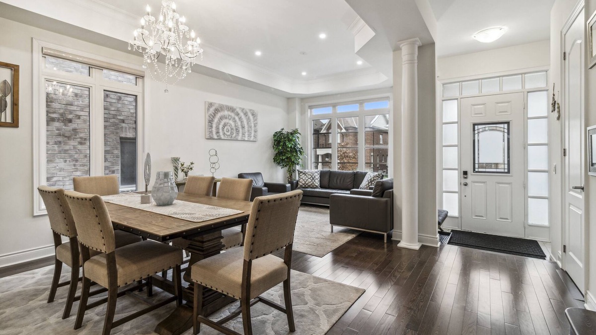 Richmond Hill House | Riviera Charm
