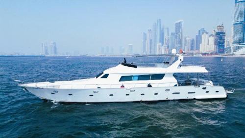 Dubai Marina Boat Rental | Riviera Leisure Yachts Dubai